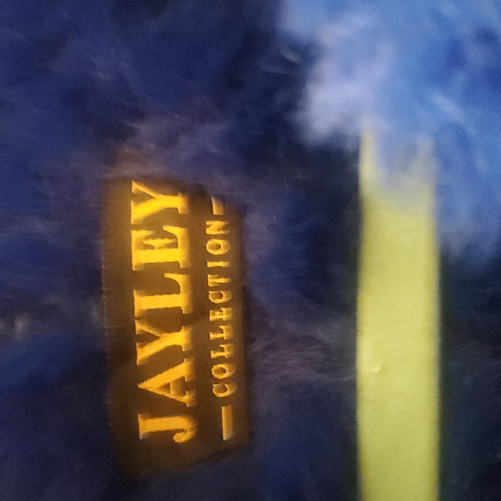 Jayley - Picture 2 of 5